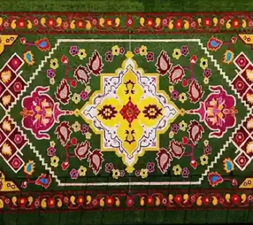 فرش گل در محلات